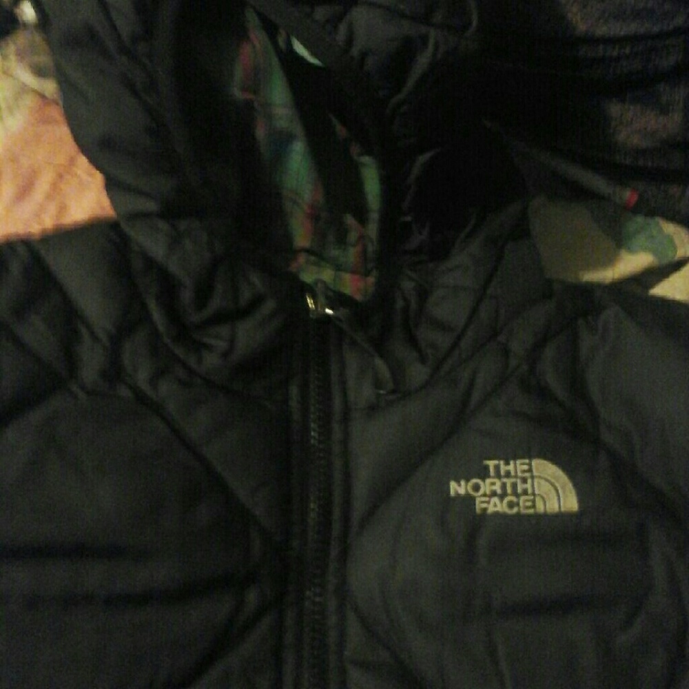 Quilted reversable north face puffer jacket